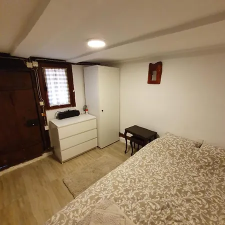 Vajat Orasac Holiday home Arandjelovac